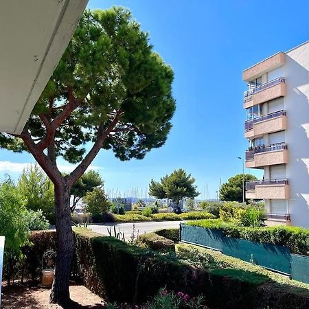 Parking + Piscine, Tout Confort, Proche Aeroport & Mer サン・ローラン・デュ・ヴァール エクステリア 写真